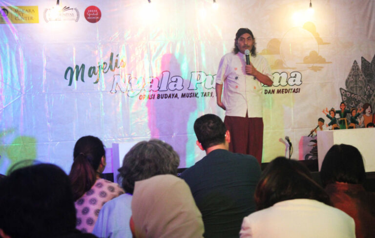 Direktorat Kebudayaan UI, Komoenitas Makara, dan Urban Spiritual Indonesia Selenggarakan Haul Gus Dur ke-16