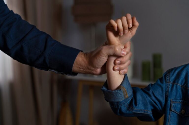 Broken Strings, Child Grooming, dan UU Perkawinan